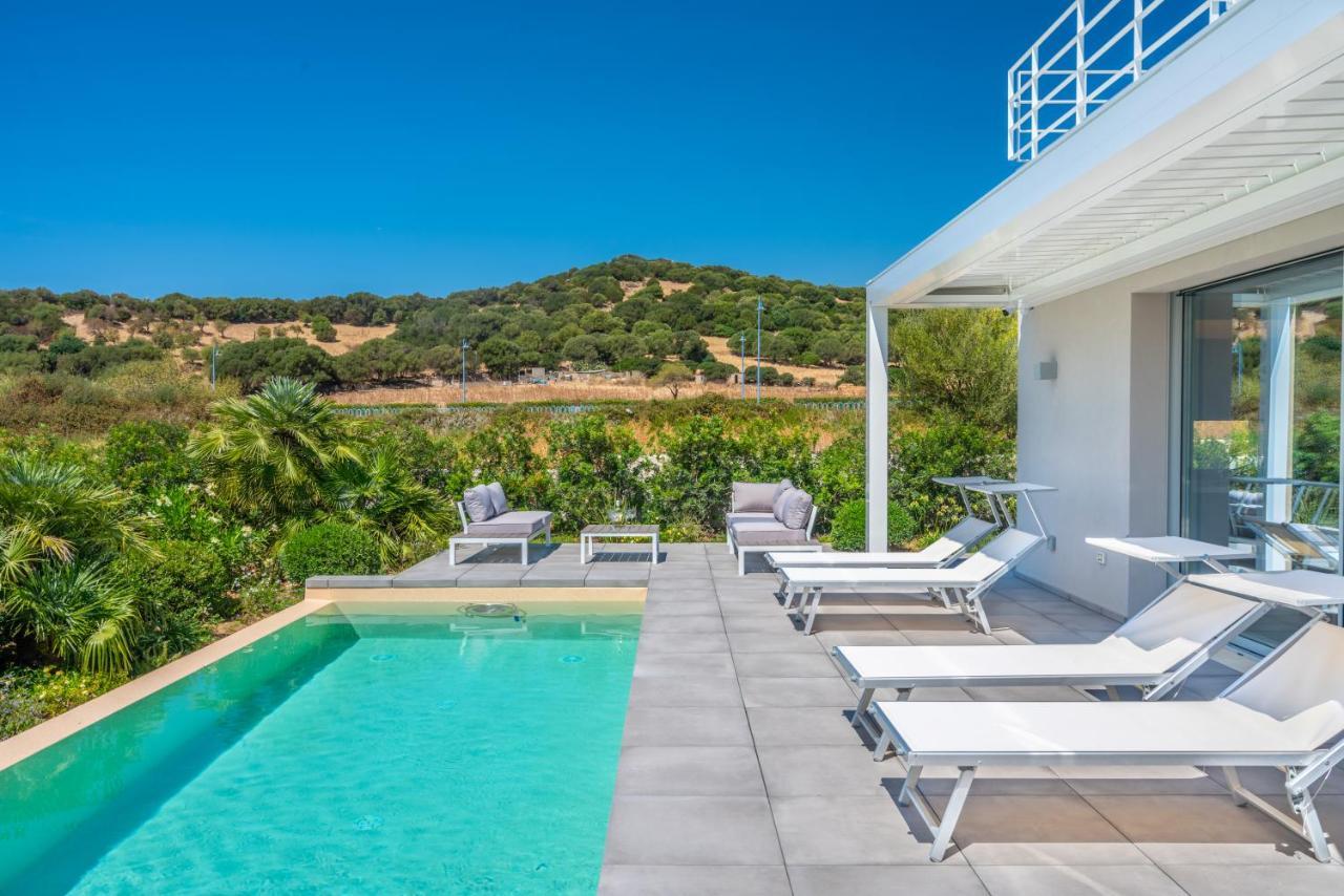 Villa Kosmos - Piscina E Giardino - Villasimius Bagian luar foto