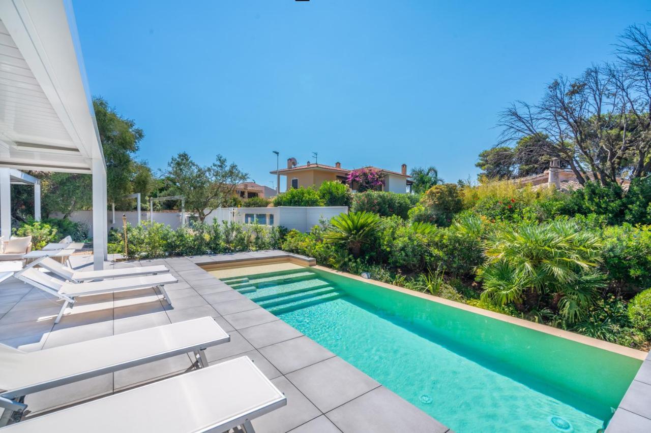 Villa Kosmos - Piscina E Giardino - Villasimius Bagian luar foto