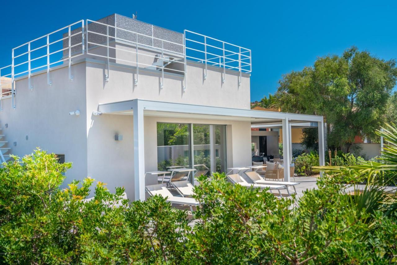 Villa Kosmos - Piscina E Giardino - Villasimius Bagian luar foto